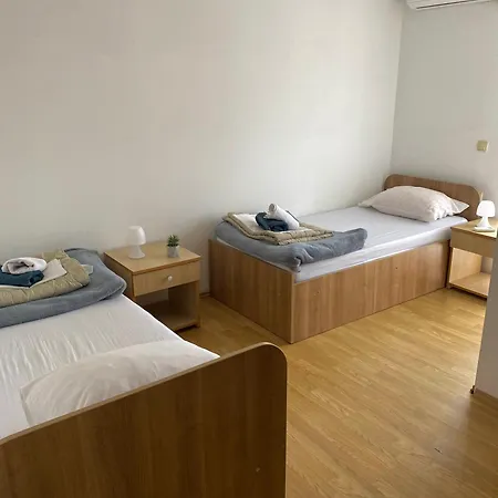 Zemo Guest house 3*