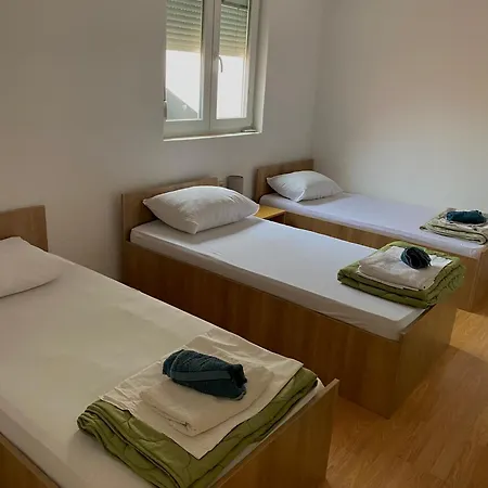 Guest house Zemo 3*